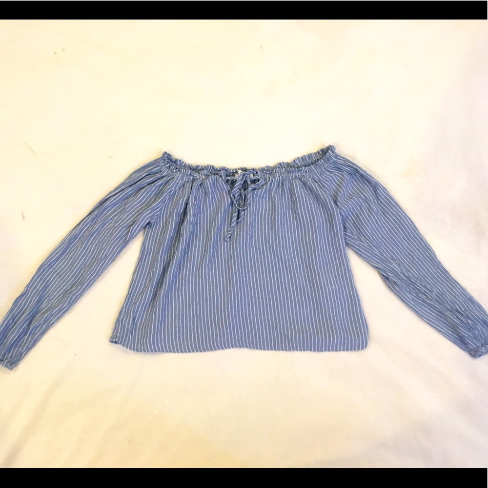 HOLLISTER BLOUSE